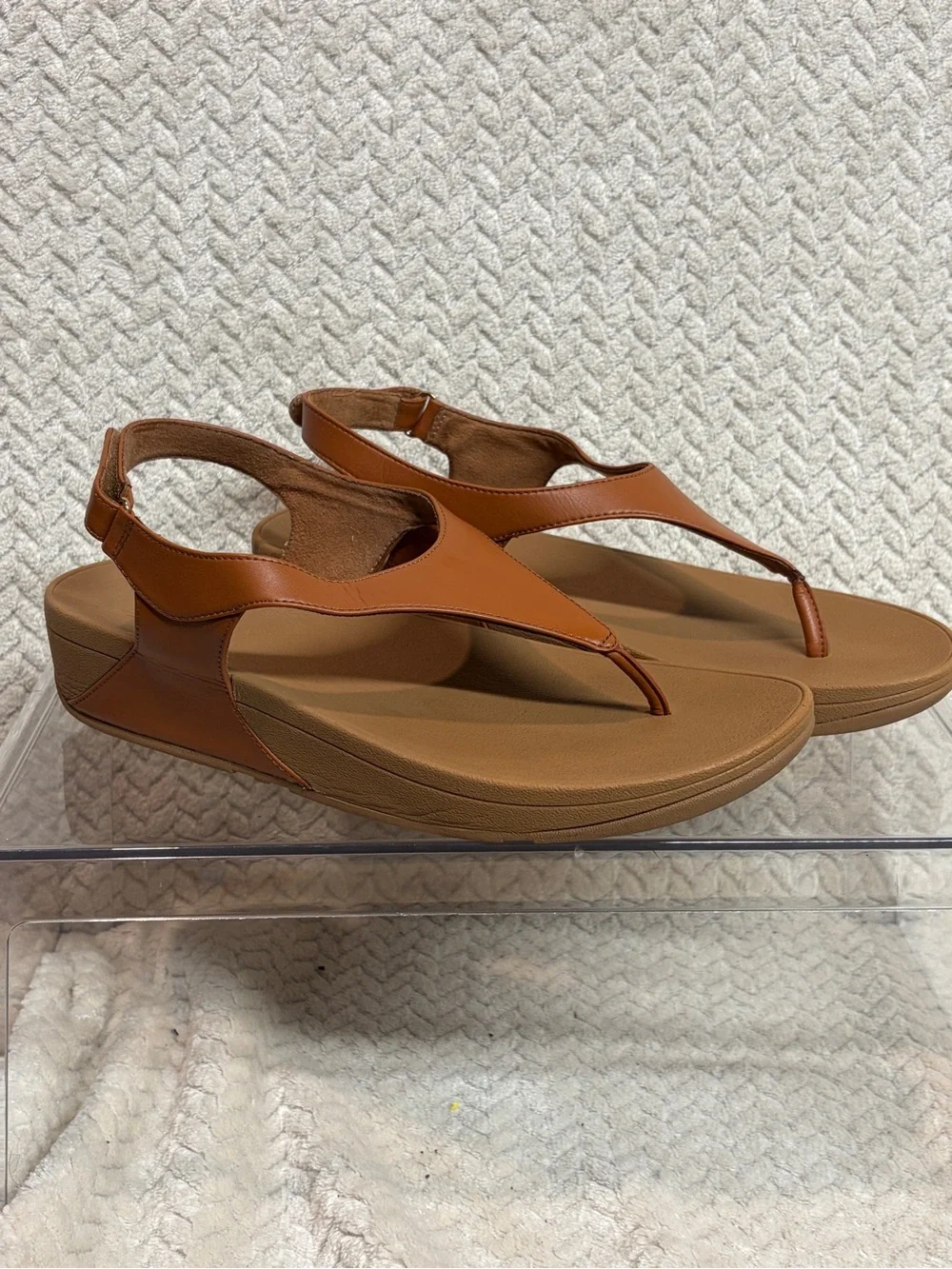 FitFlop Lulu Tan Leather Backstrap Toe Post Sandals 11 90s Boho Comfort